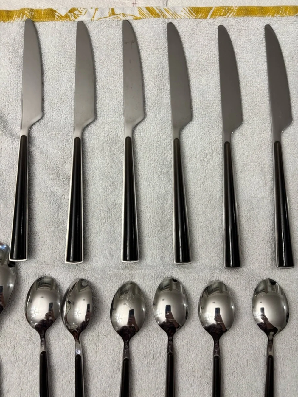 Mepra  24pc Flatware Set Blackish/Brown Resin Italian 18/10 Stainless Steel - Picture 11 of 15